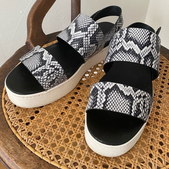 🛍️Vince⚡️Westport Snakeskin Velcro Strap Flatform Platform Leather Sandal 11 - Picture 3 of 6